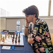 Campione italiano offre lezioni di scacchi per principianti e giocatori intermedi.